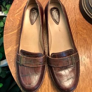 Clarks Artisan Brown Shoes Size 10